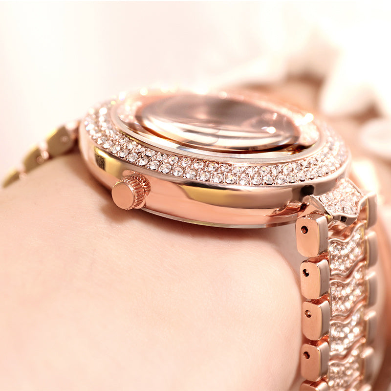 Damenuhr mit Diamantarmband