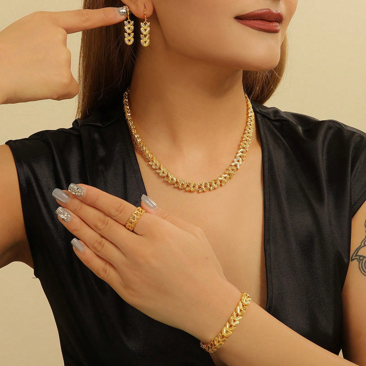 5-teiliges Retro-Schmuckset für Damen, elegantes 18-karätiges Gold mit Ahornblatt-Motiv, temperamentvoller Brautschmuck