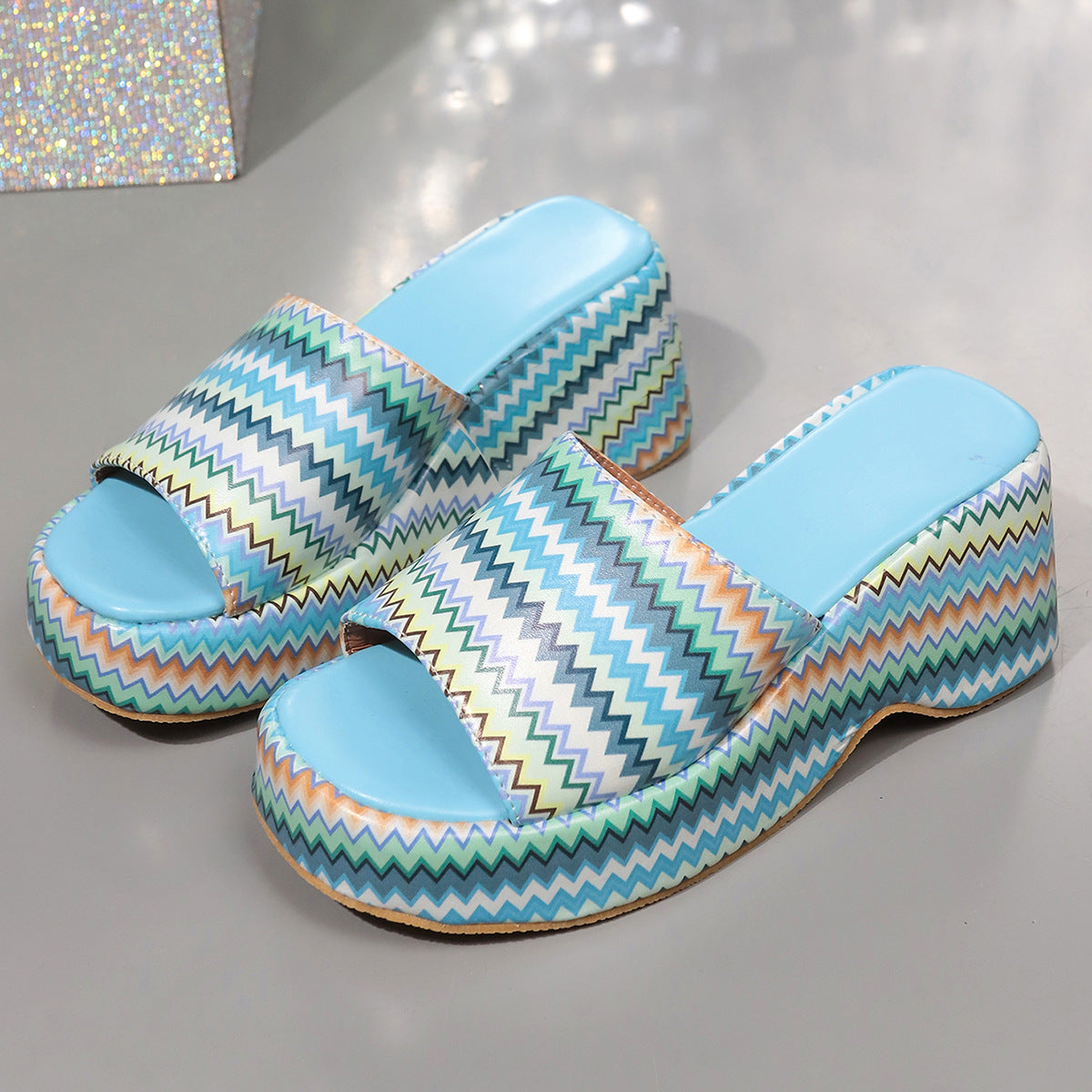 Mode Bunte Welle Print Wedges Sandalen Sommer Outdoor High Heel Hausschuhe Dicke Sohle Schuhe Für Frauen