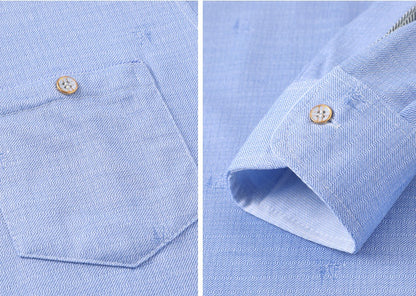 Papa trägt ein langärmeliges T-Shirt mit dünnem Frühlings- und Herbstrevers