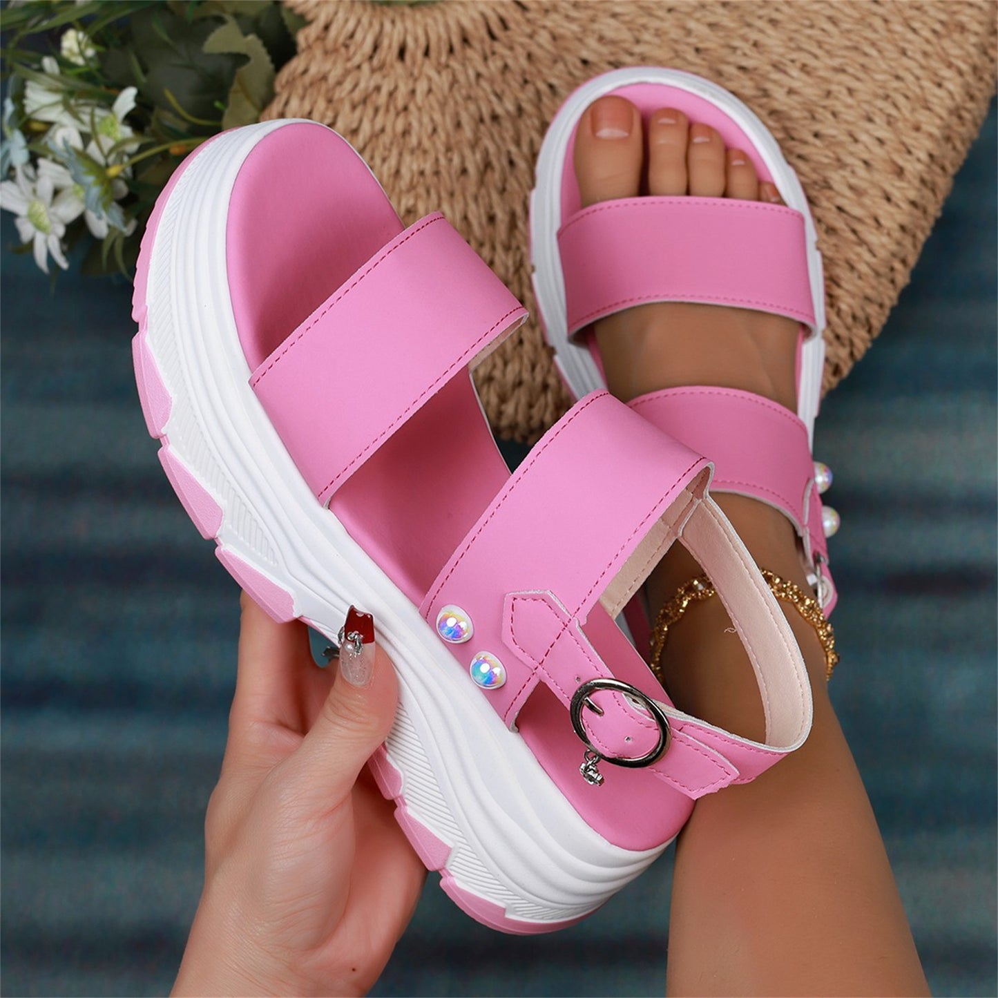 Lässige Doppelriemen-Sport-Sandalen Sommermode Einfarbig Dicke Unterseite Schnalle Fischmaulschuhe Damen