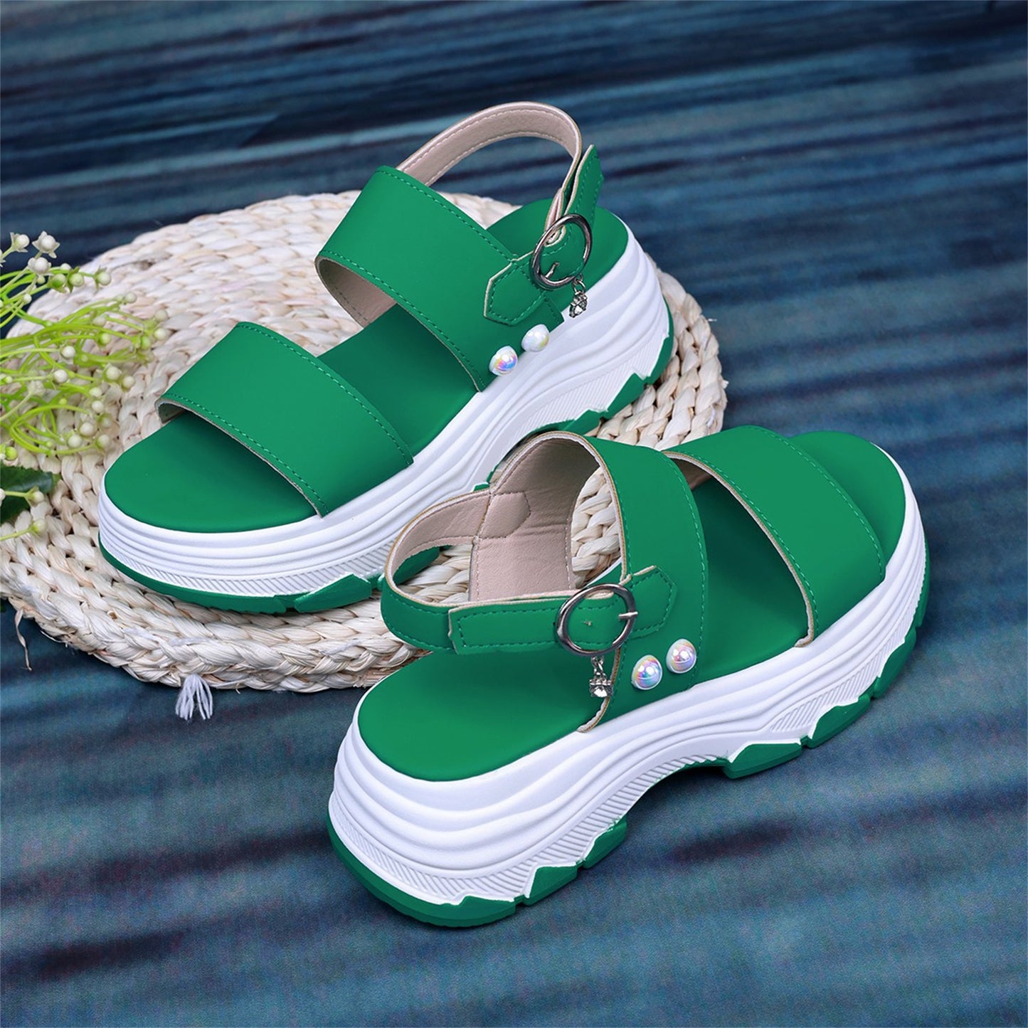 Lässige Doppelriemen-Sport-Sandalen Sommermode Einfarbig Dicke Unterseite Schnalle Fischmaulschuhe Damen