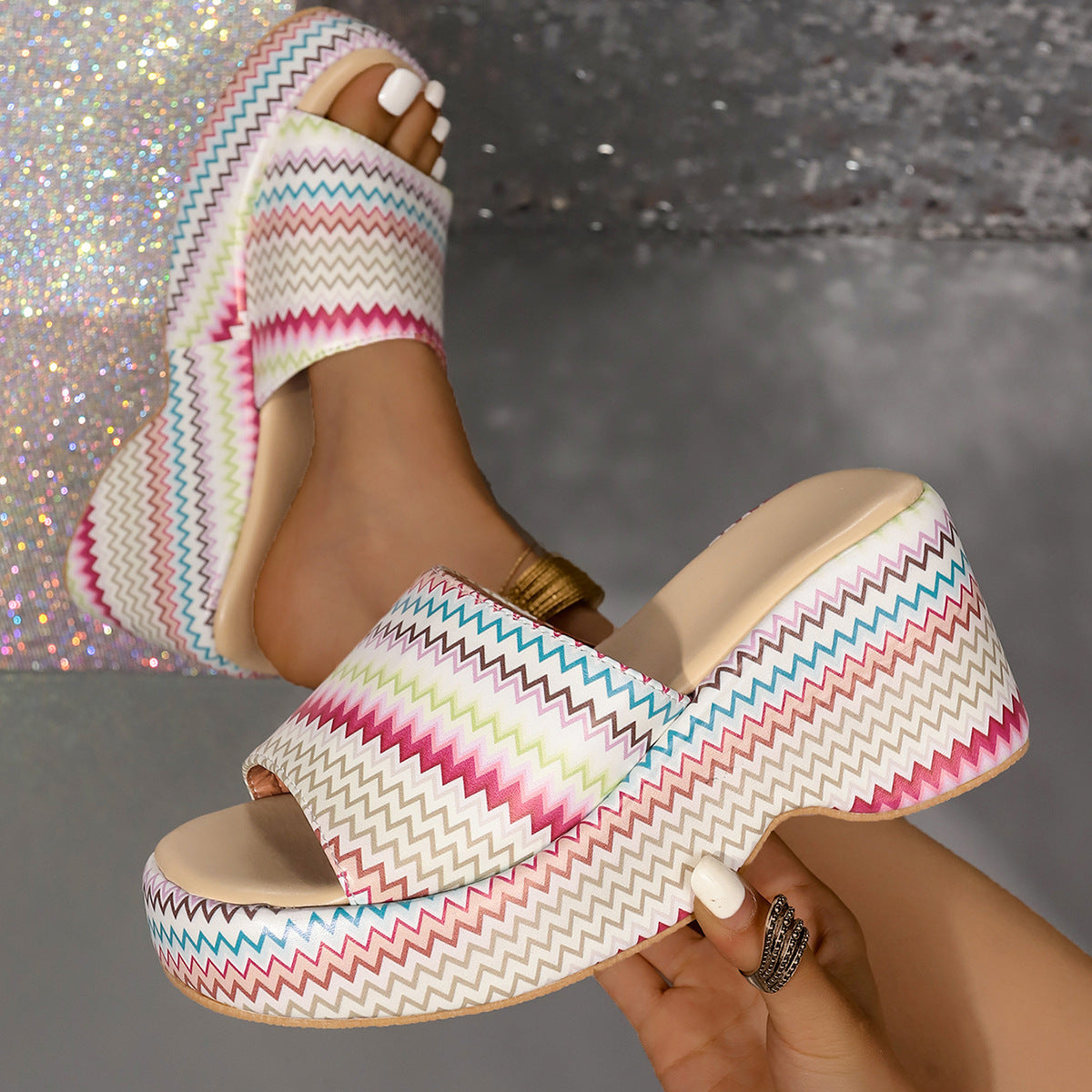 Mode Bunte Welle Print Wedges Sandalen Sommer Outdoor High Heel Hausschuhe Dicke Sohle Schuhe Für Frauen
